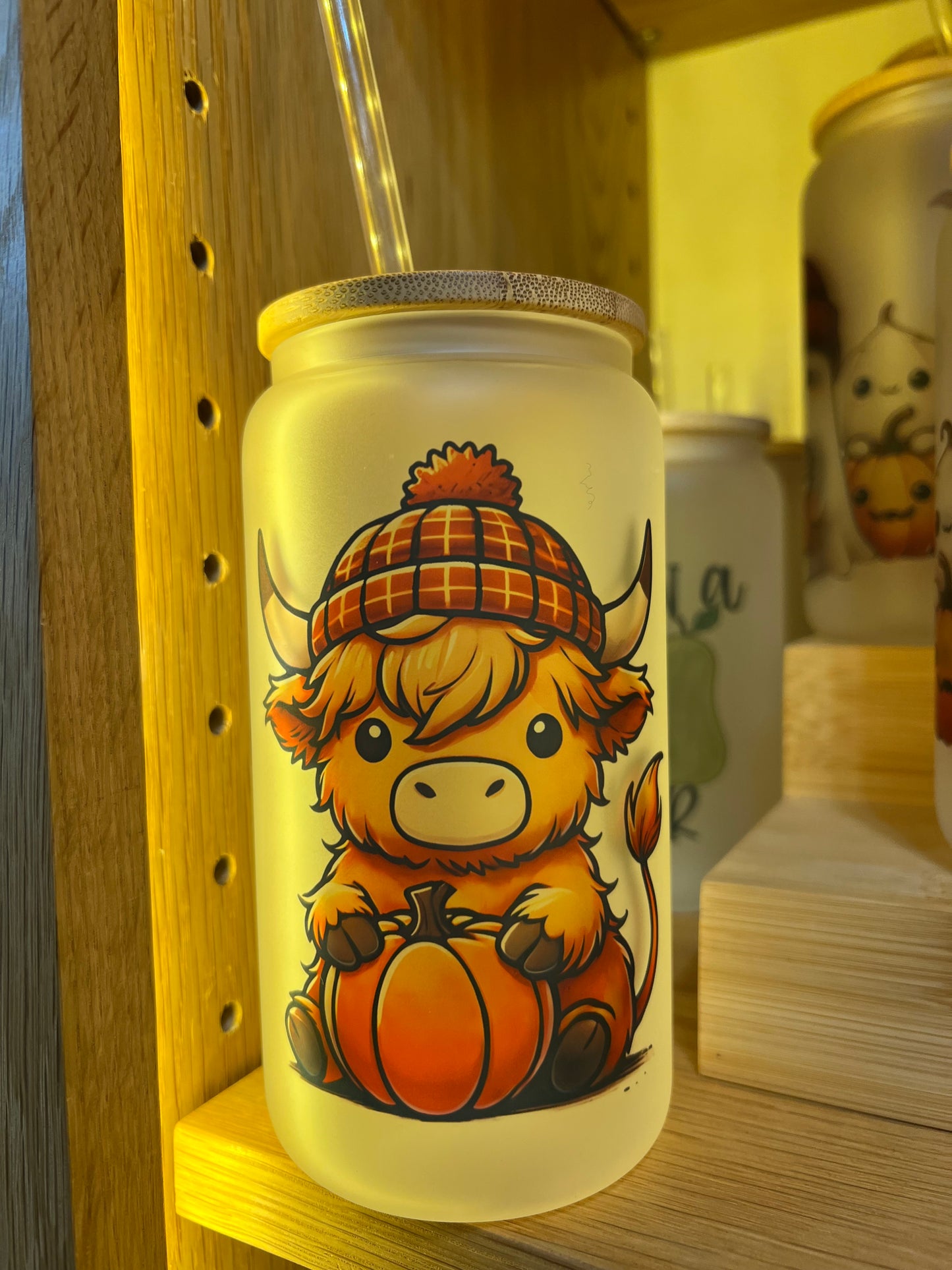 Fall Highland Cow Iced Coffee Can Glass with Bamboo Lid